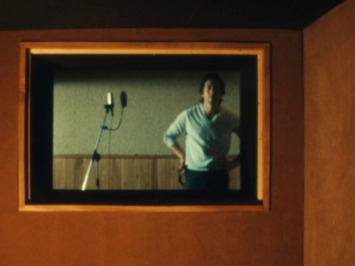 Arctic-Monkeys-Thered-Better-Be-A-Mirrorball